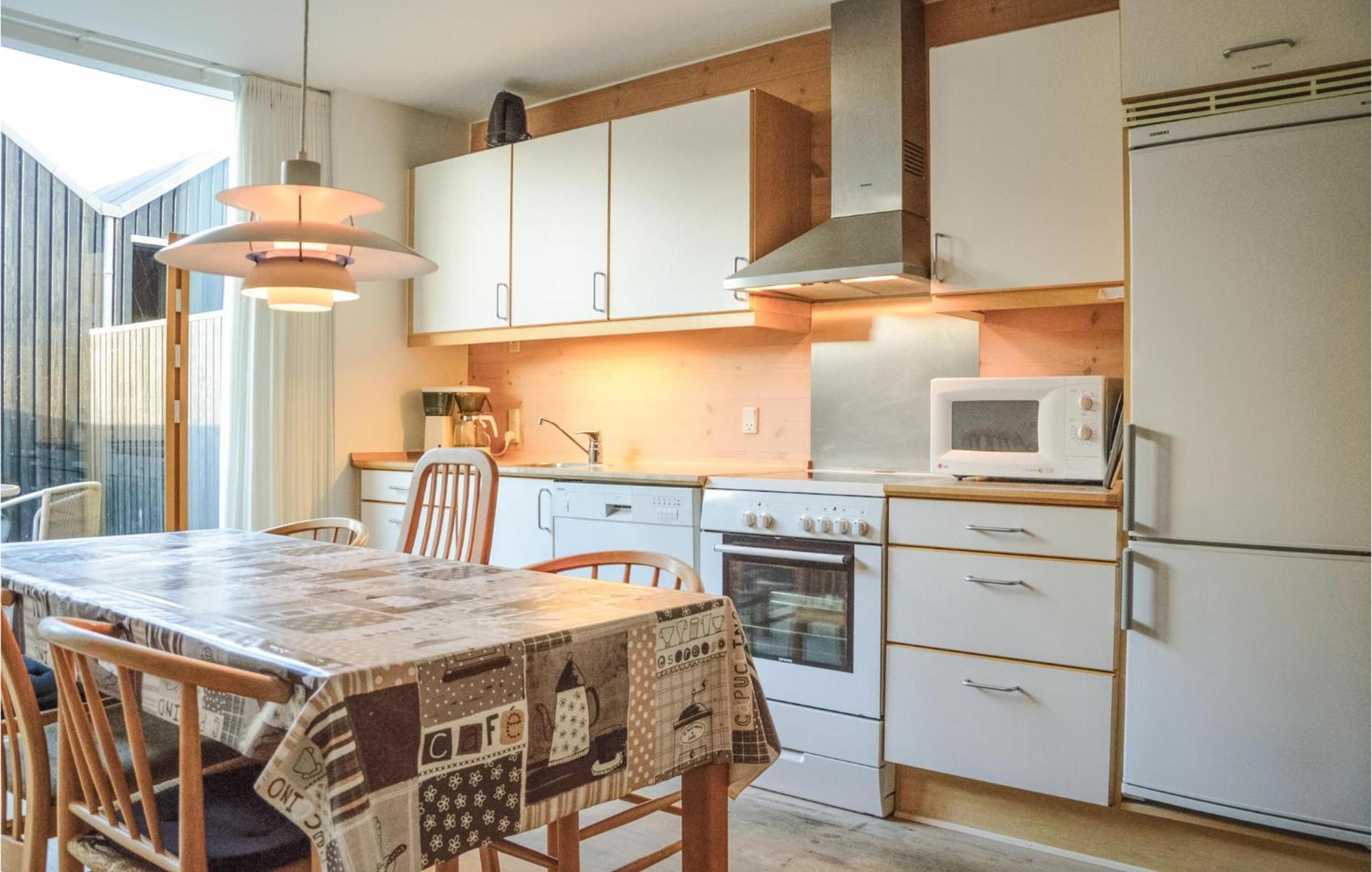 2 Bedroom Gorgeous Home In Hvide Sande Kültér fotó
